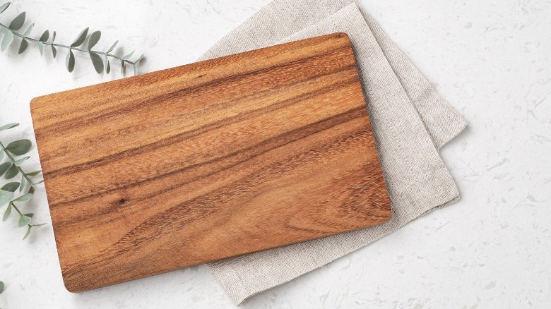 wod cutting board on napkins