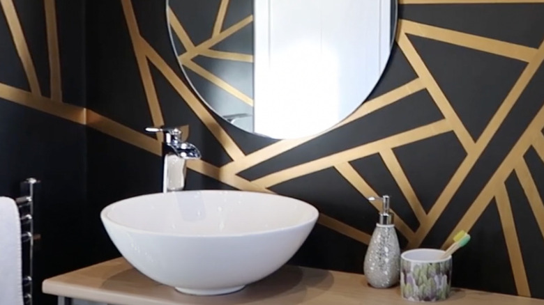 black and gold bathroom 