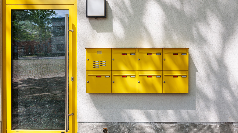 glass door with yellow border