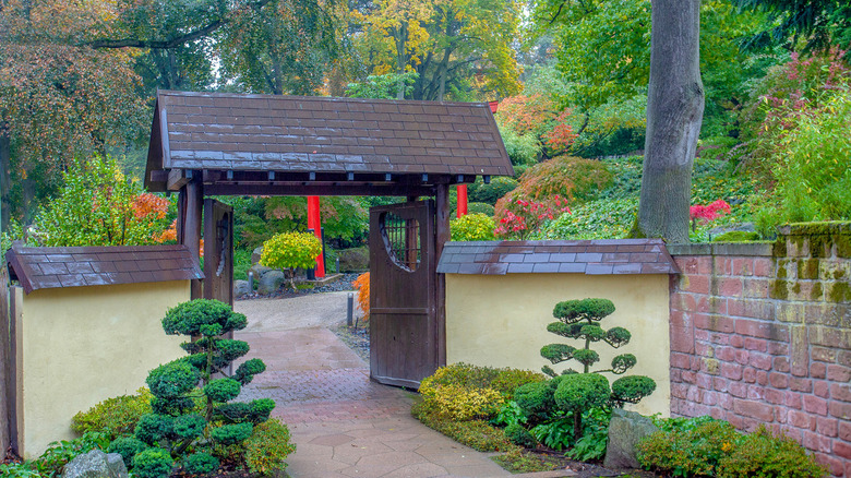 Zen garden gate