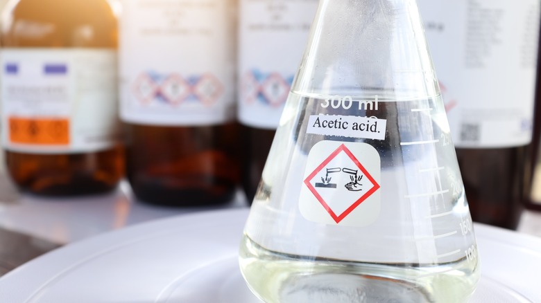 acetic acid warning label