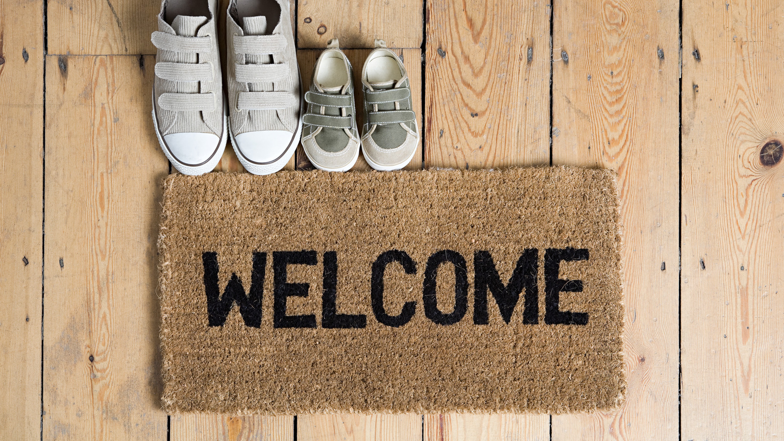 DIY Personalized Door Mat, Easy & Cheap!