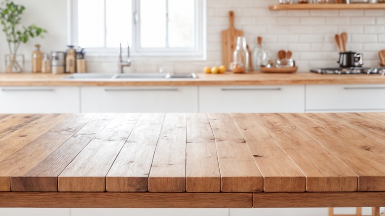 Wood pallet countertop in kitchen