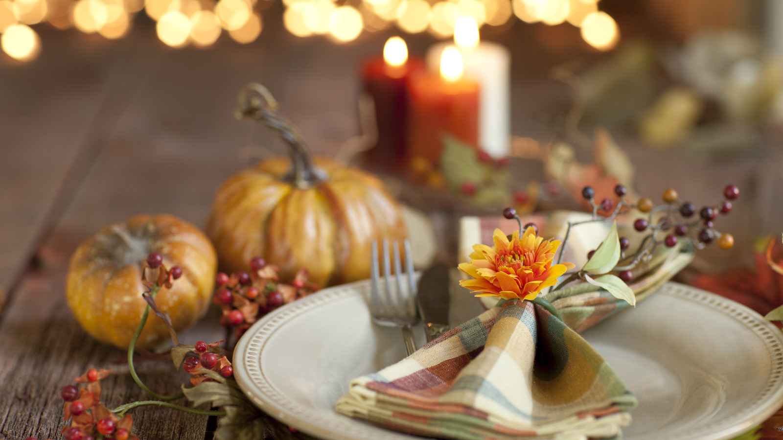 Give Your Thanksgiving Decor An Extra Pop With These Off-Beat Colors