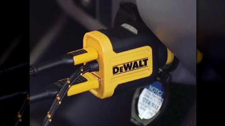 DeWalt front and backseat charger