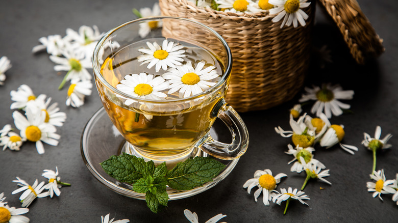 Chamomile tea with mint