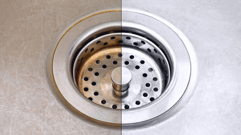 Here's Exactly How To Clean Your Kitchen Sink Drain