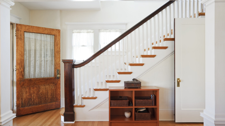 stair railing in home