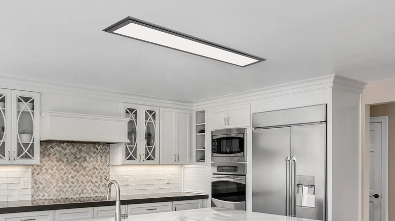 fluorescent light above kitchen