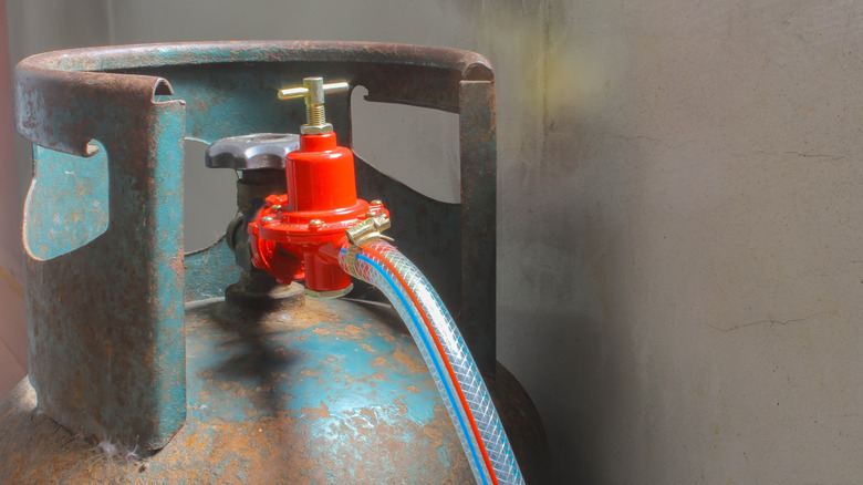 Check propane tank for leaks