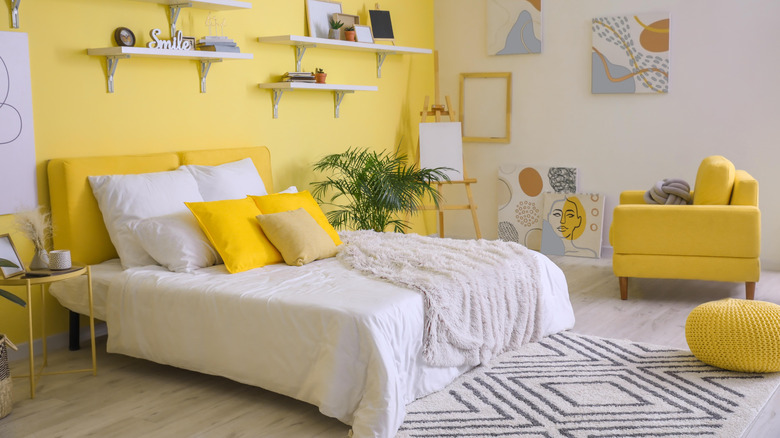 yellow bedroom