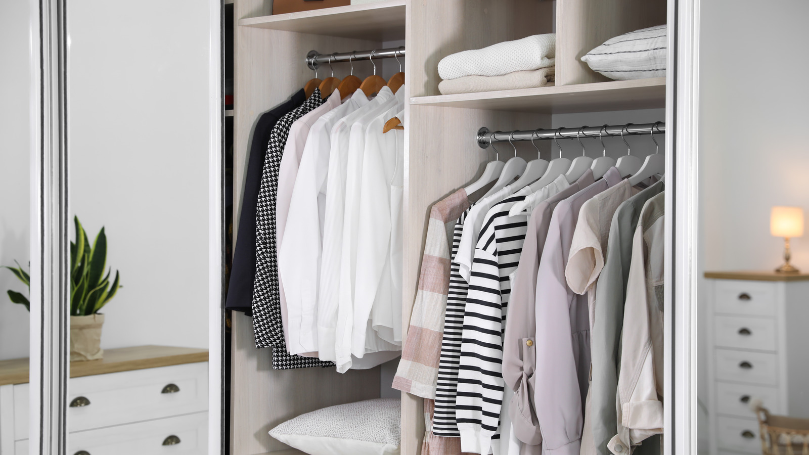 How to Keep Clothes Smelling Fresh in Drawers & Closets - 9 Tips