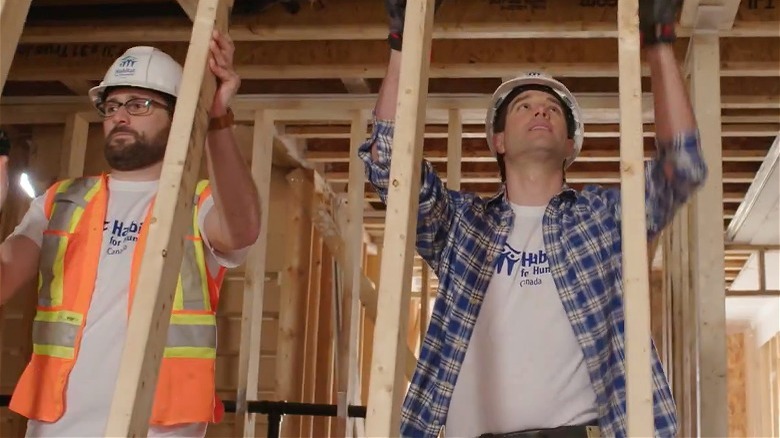 Scott McGillivray building with HFH