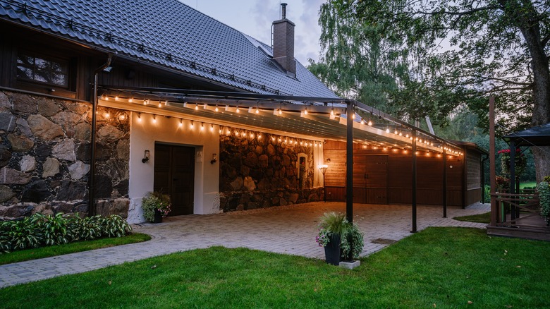 Patio cover in a home's backyard