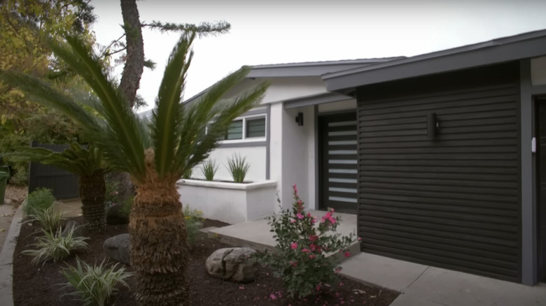 Modern neutral home in California