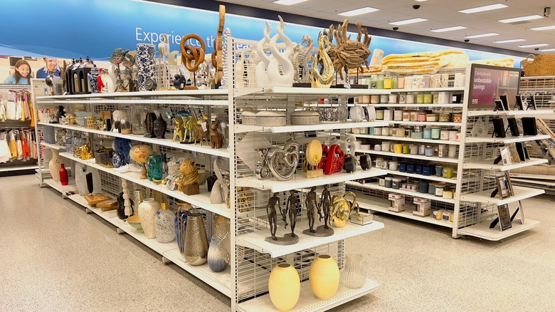 Home decor aisles at a Ross store