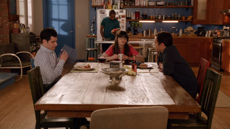 New Girl cast in kitchen