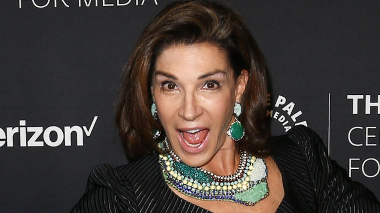 Hilary Farr posing at event