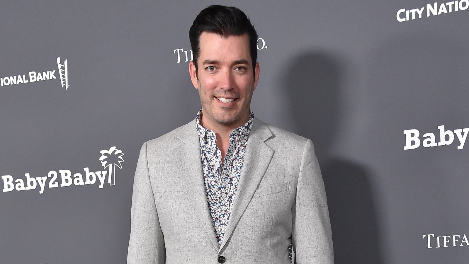 HGTV Star Jonathan Scott’s Top Tips For Using Tile Flooring In The Bathroom