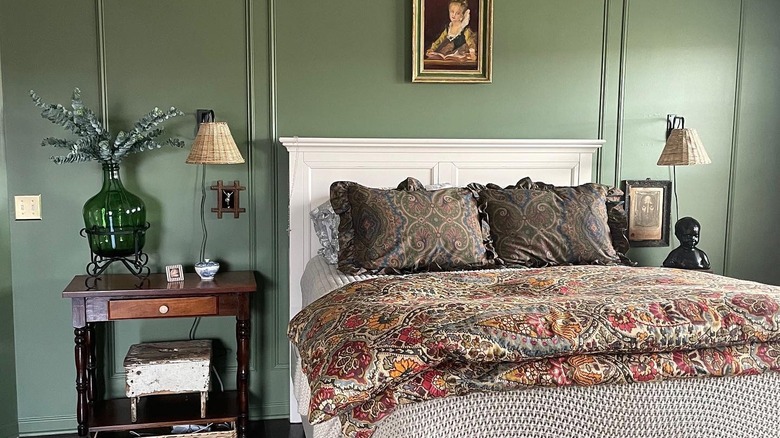 Bedroom painted in Oakmoss