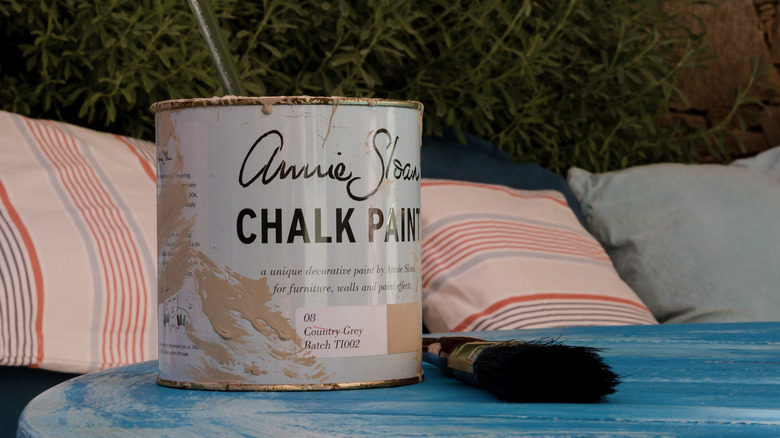 can of Annie Sloan chalk paint