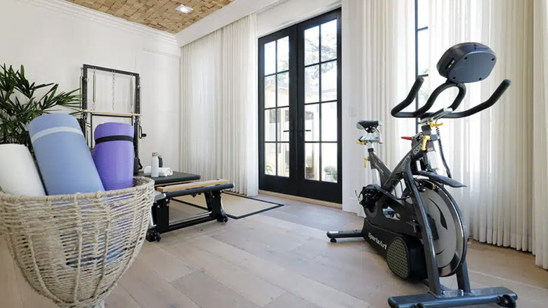 stylish modern home gym