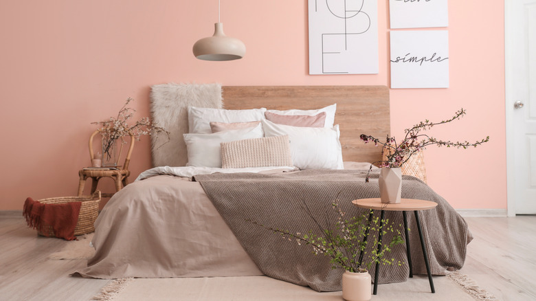 Pink chic themed bedding