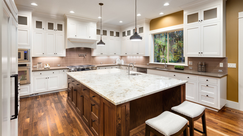 well-designed kitchen elements countertop