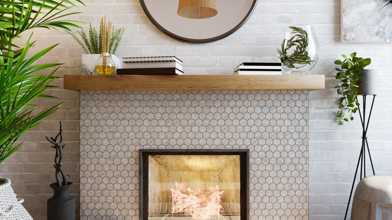 Textured mantel