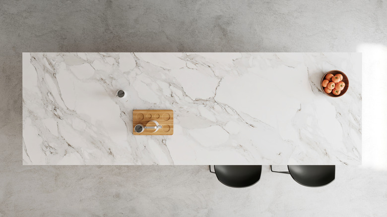 marble kitchen island