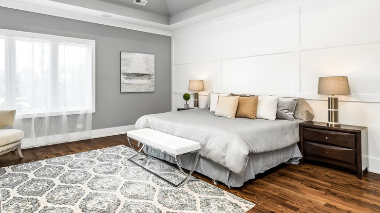 Neutral colored bedroom