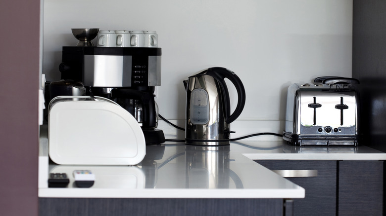 Appliances on kitchen counter