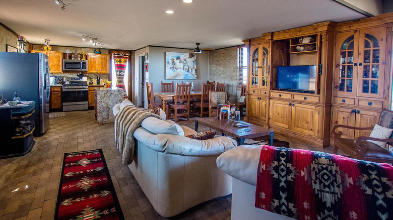 living room in Arizona dwelling