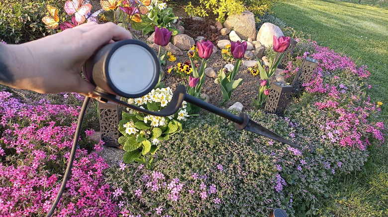 Outdoor gardening light