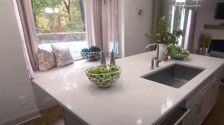 Window bench in kitchen