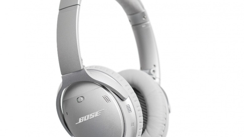 Bose gray noise-cancelling headphones 