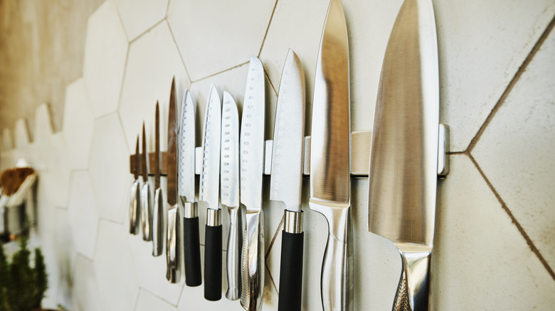 knives stored on the wall