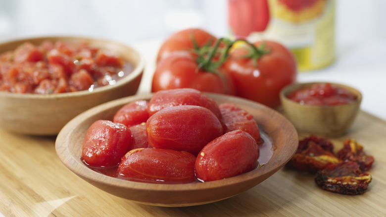 Tomatoes for a sauce