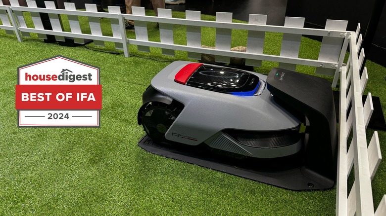 Dreame robotic lawn mower