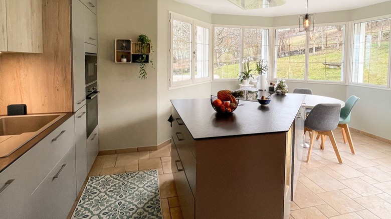 Gray kitchen with chopped island