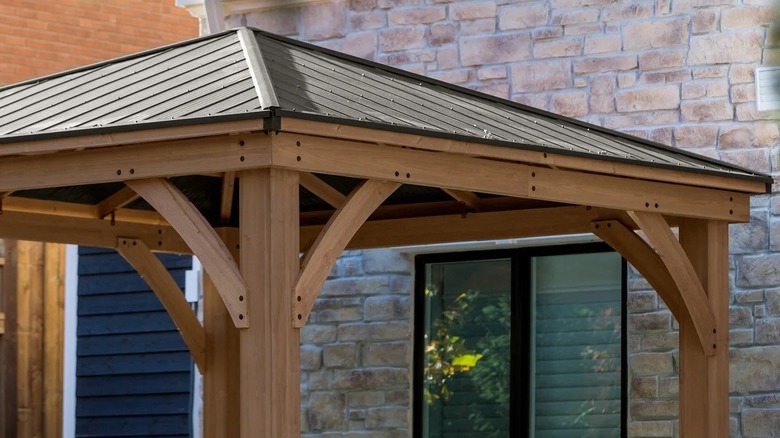 aluminum roof on a gazebo