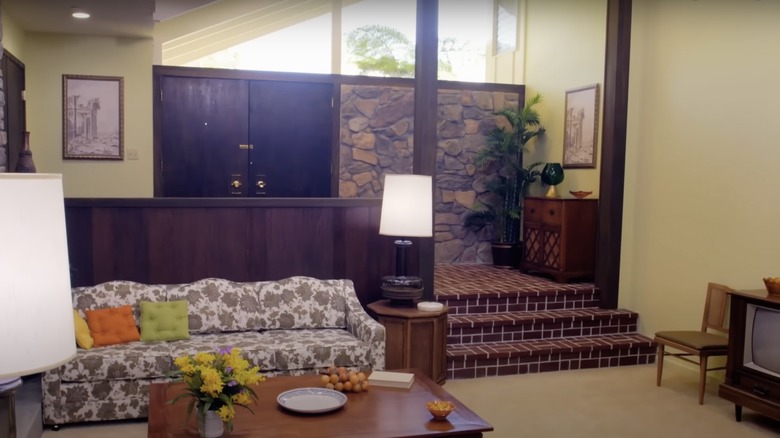 How HGTV's Renovated Brady Bunch House Became One Of The Hottest Homes ...