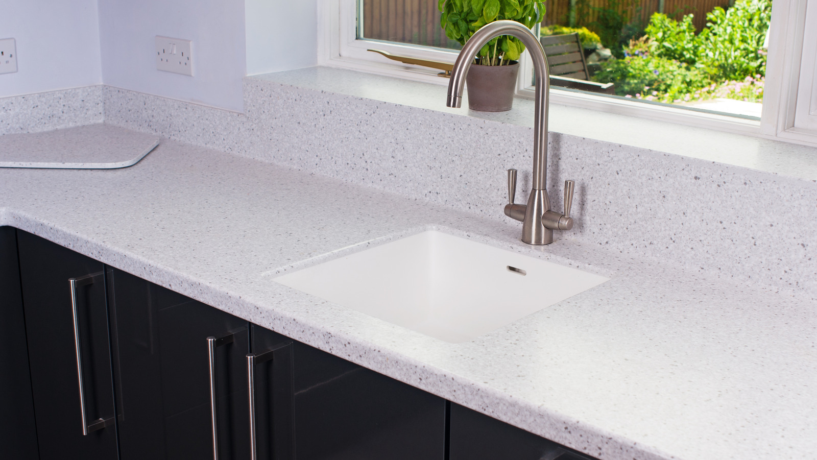 How Long Should Laminate Countertops Last Before They Need To Be Replaced   L Intro 1701288544 