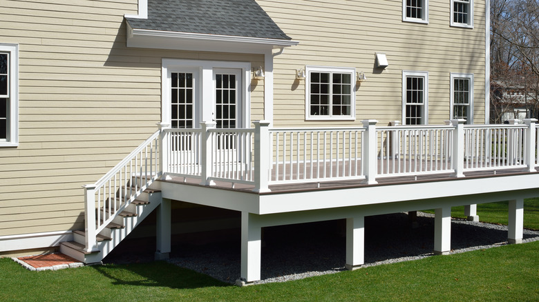 attached deck with stairs