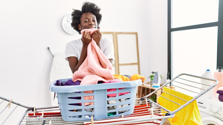 woman doing her laundry