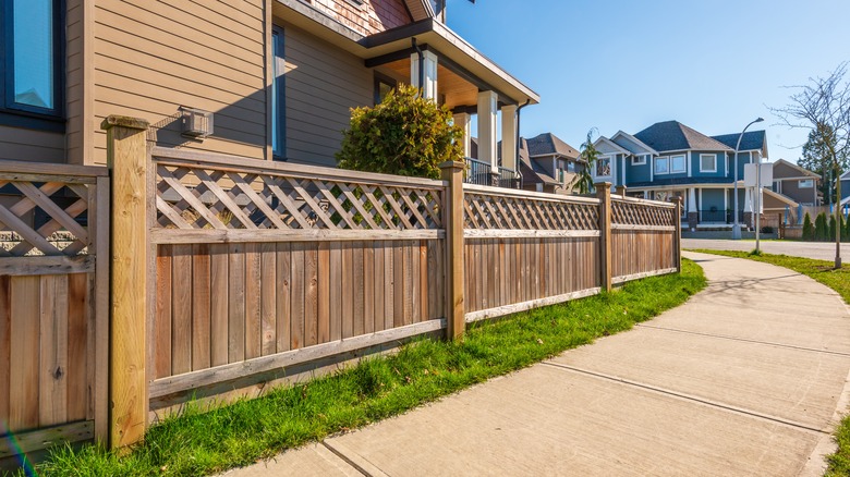 How Much Does It Cost To Build A Privacy Fence 