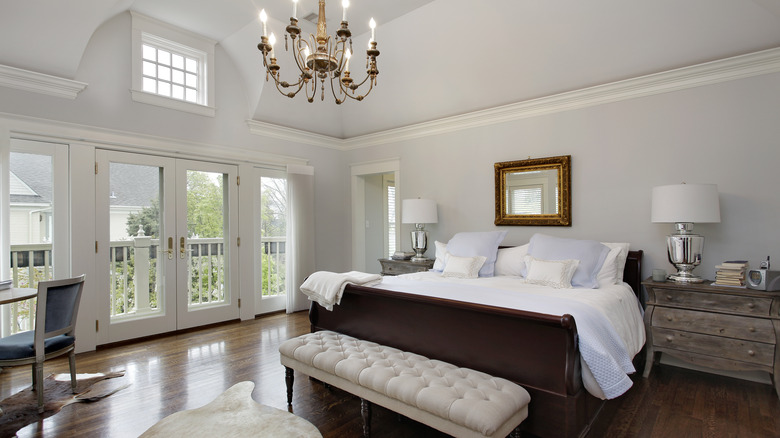 luxurious master bedroom