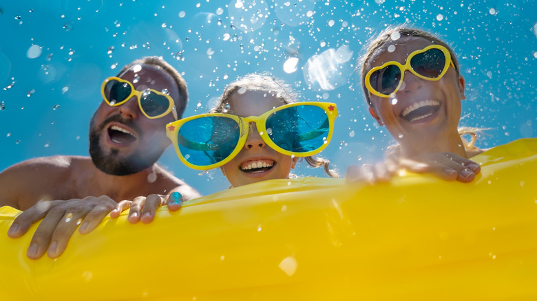 happy family with yellow glasses