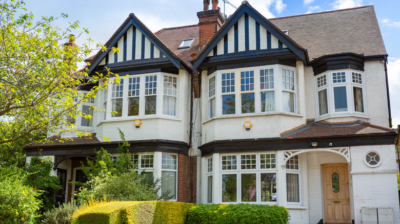 classic bay casement windows