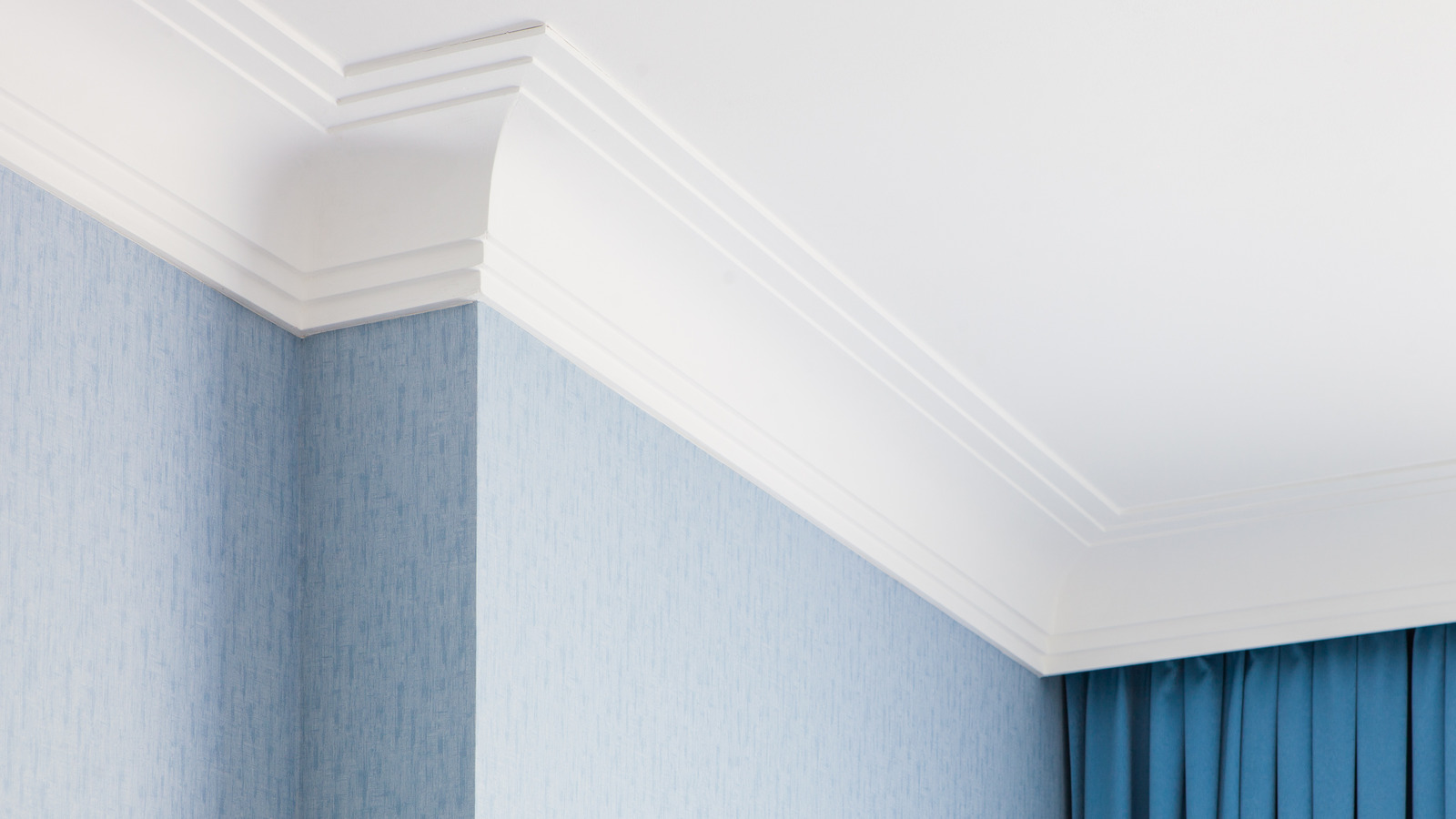 How Much Does It Cost To Install Crown Molding   L Intro 1671114590 